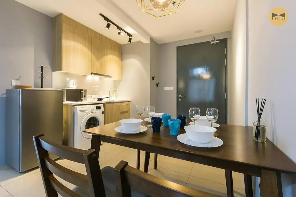 Seaview Sunrise 1Br At Tropicana 218 At Central Location & Food Hunt Friendly George Town 0*,